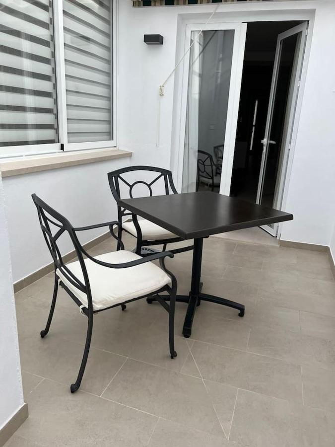 Apartamento La Canela เนร์คา ภายนอก รูปภาพ