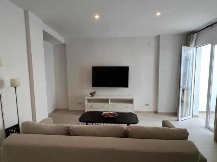 Apartamento La Canela เนร์คา ภายนอก รูปภาพ