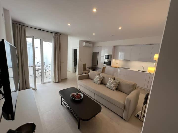 Apartamento La Canela เนร์คา ภายนอก รูปภาพ