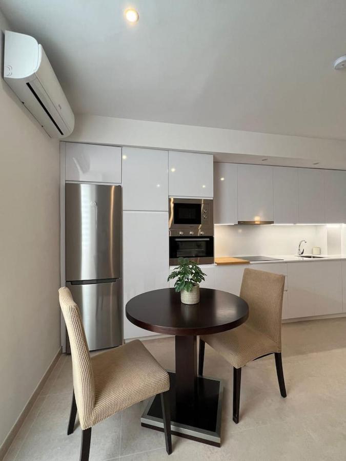 Apartamento La Canela เนร์คา ภายนอก รูปภาพ